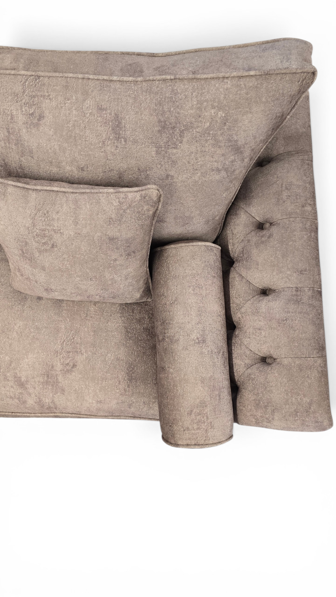 Malibu Chesterfield Corner Sofa – view 3